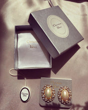 Load image into Gallery viewer, CHRISTIAN DIOR Earrings