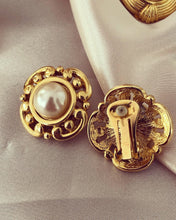 Load image into Gallery viewer, ROCOCO Earrings