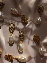 Load image into Gallery viewer, MARIE ANTOINETTE Earrings